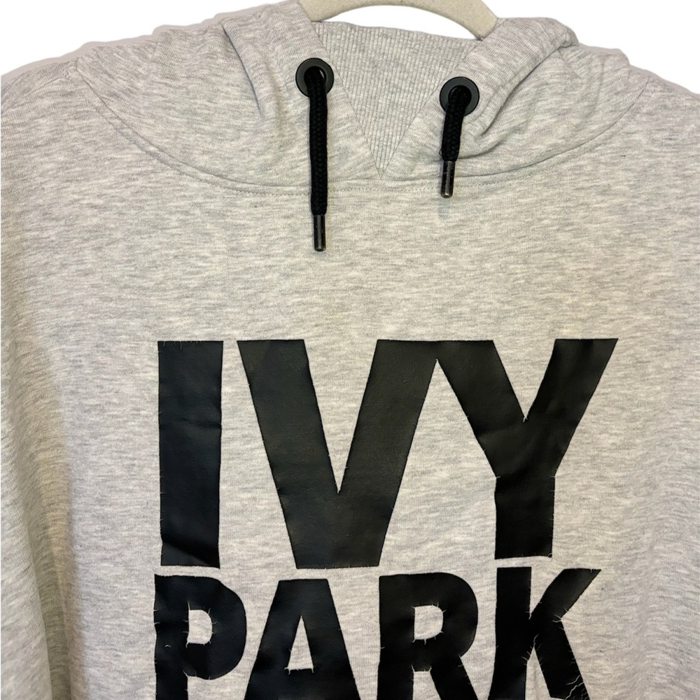 IVY PARK gray logo hoodie oversized size M